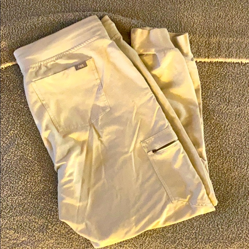 FIGS joggers